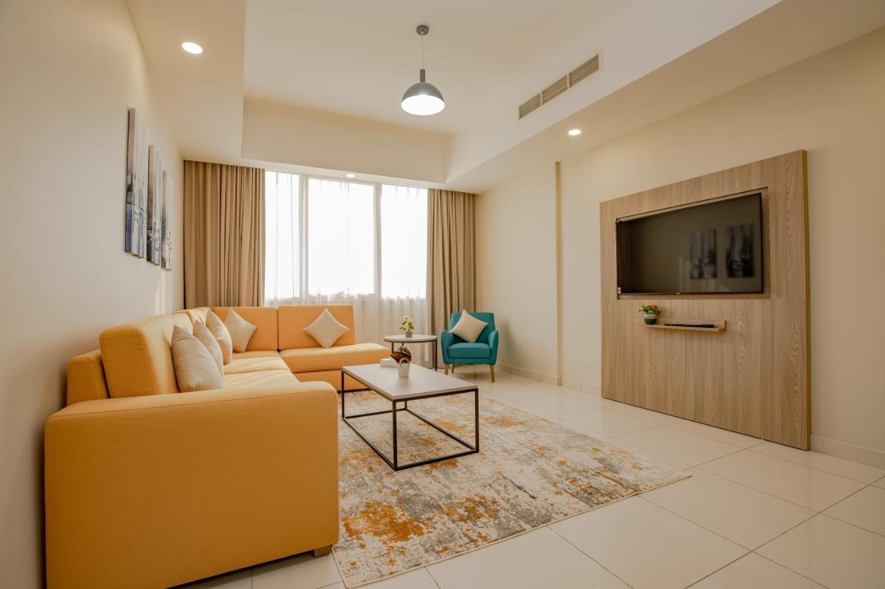 Platinum Coast Hotel Apartments Fujairah Luaran gambar Living room