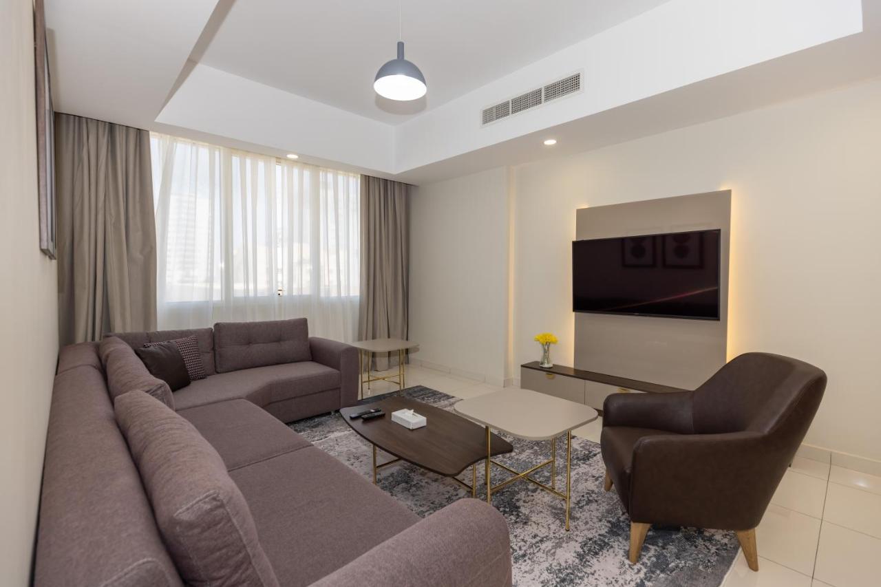 Platinum Coast Hotel Apartments Fujairah Luaran gambar Living room
