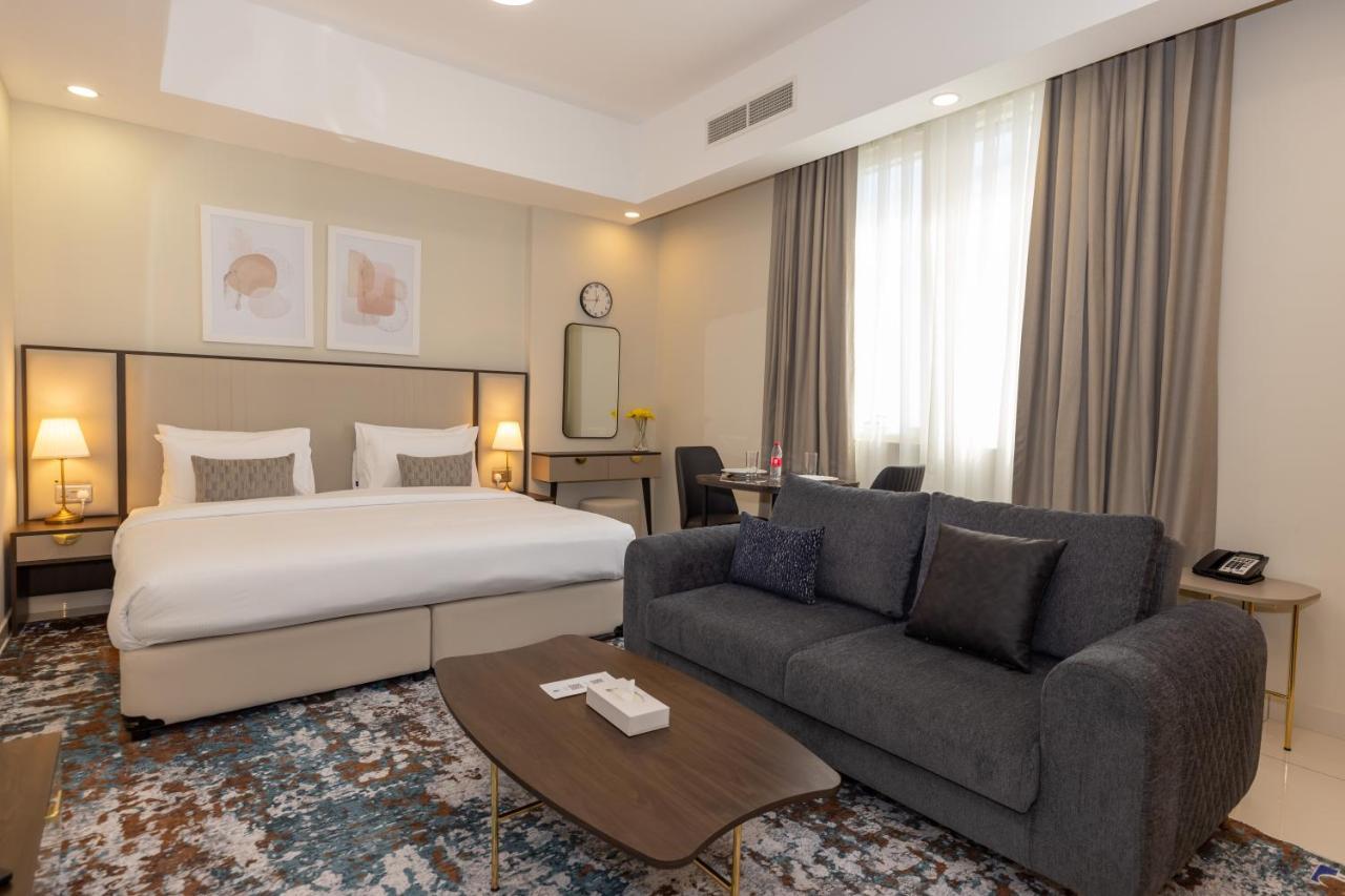 Platinum Coast Hotel Apartments Fujairah Luaran gambar A room at the hotel